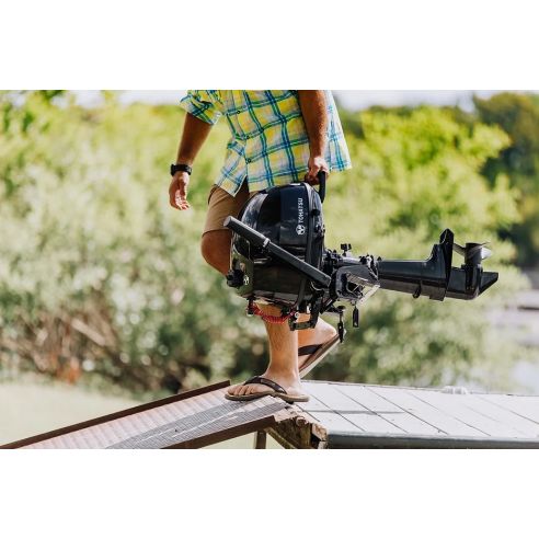 Moteur hors-bord Tohatsu MFS 5 CV avec réservoir interne et barre franche